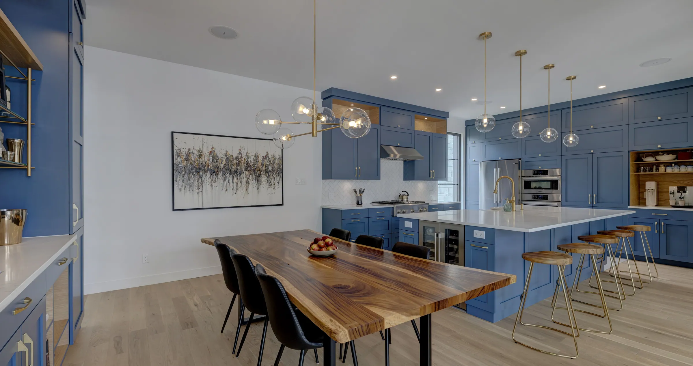 Maison Cobalt